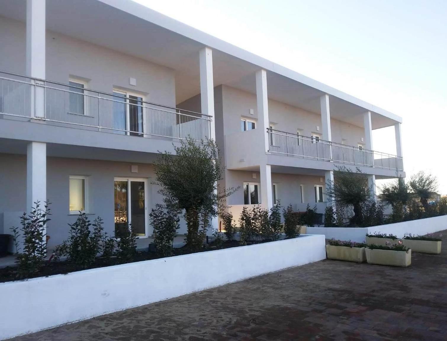 197 Pozzo San Nicola Lejlighedshotel Stintino Eksteriør billede